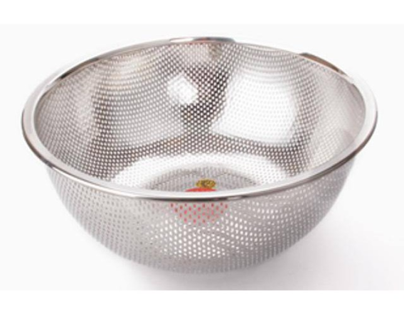 Vì sao rổ inox được ưa chuộng hơn rổ nhựa?